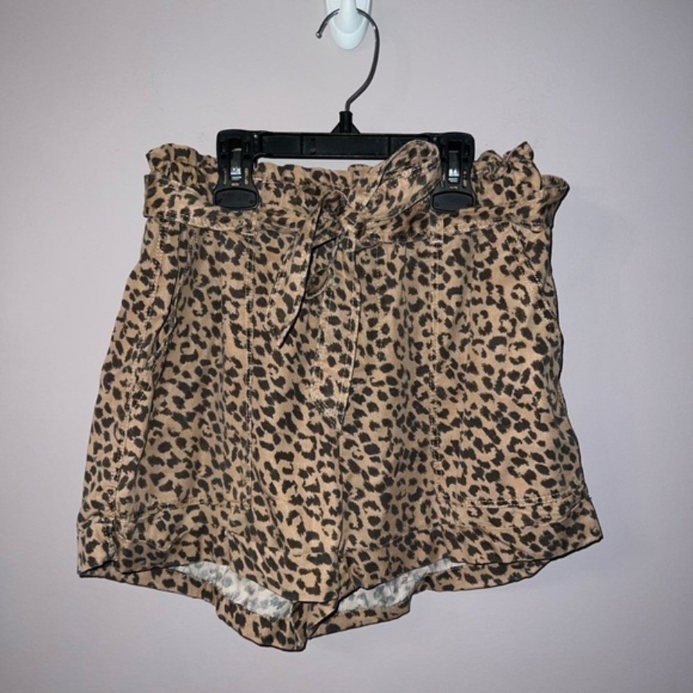 Light brown and grey cheetah print aerie shorts XS